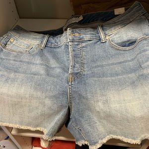 Torrid jeans shirts size 16